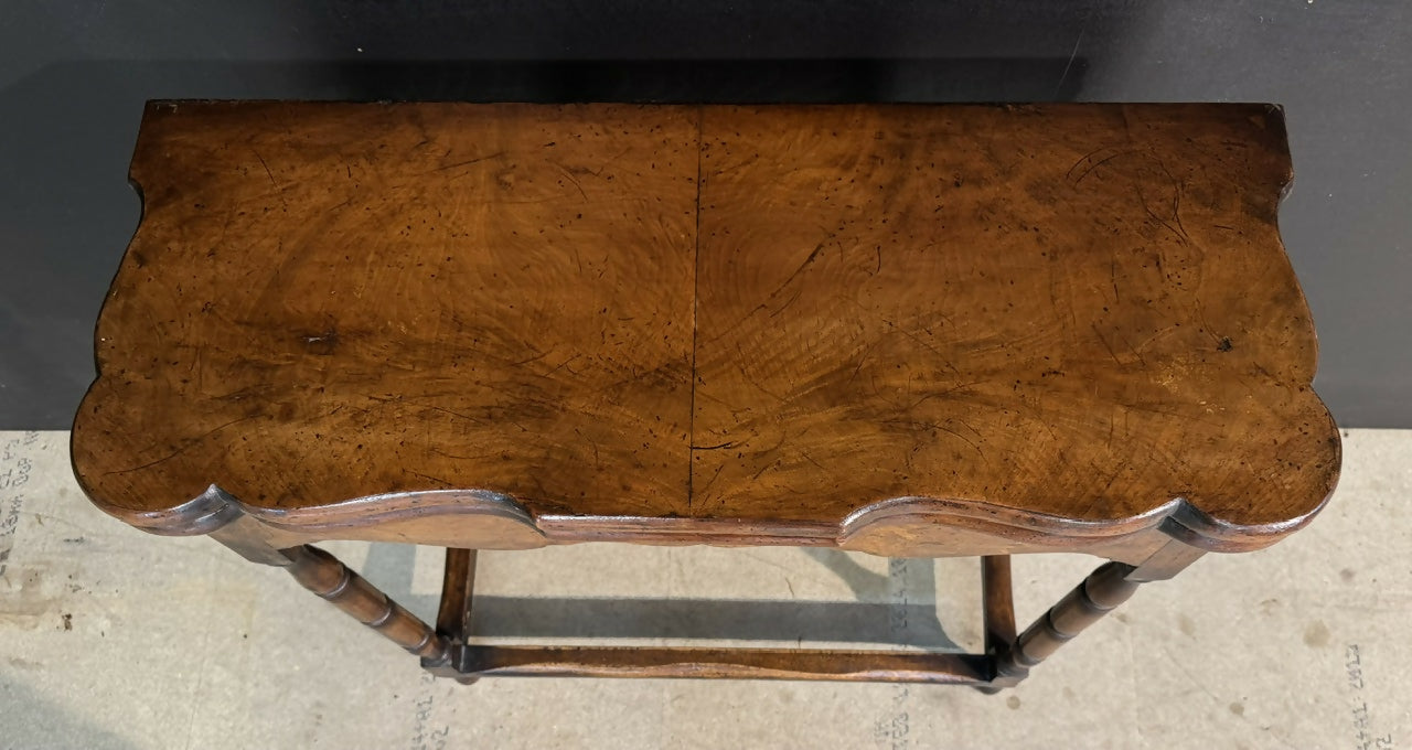 Pretty Walnut Queen Anne Style Tea Table