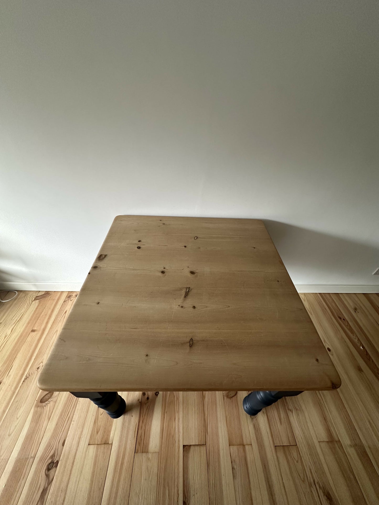 Pine dining table with stripped pine top and blue base