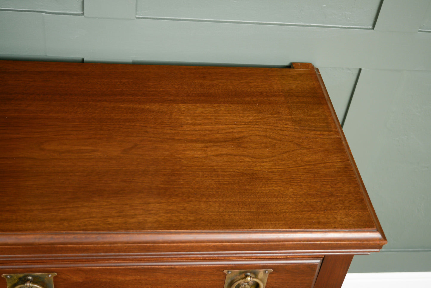 Mahogany Arts & Crafts Sideboard Buffet with Mirror Back Top