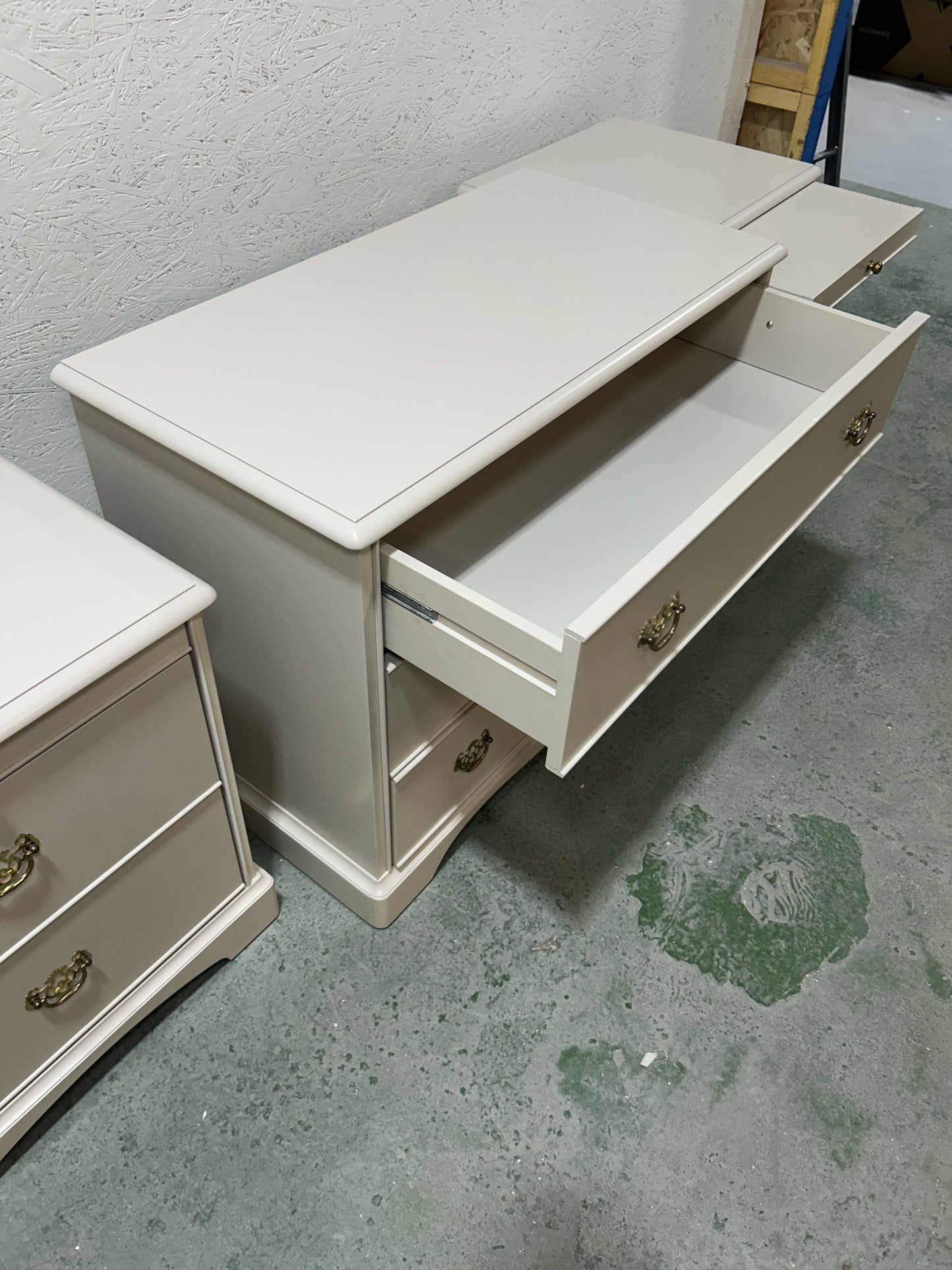 Bedroom set