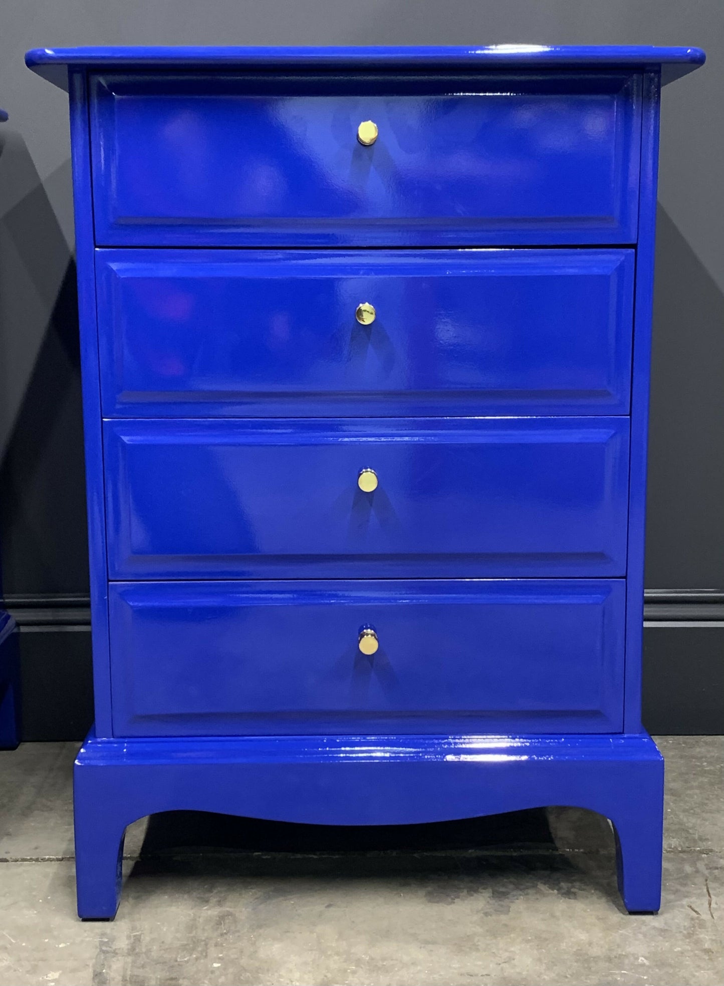 Stag Minstrel bedside Chest of Drawers - High Gloss