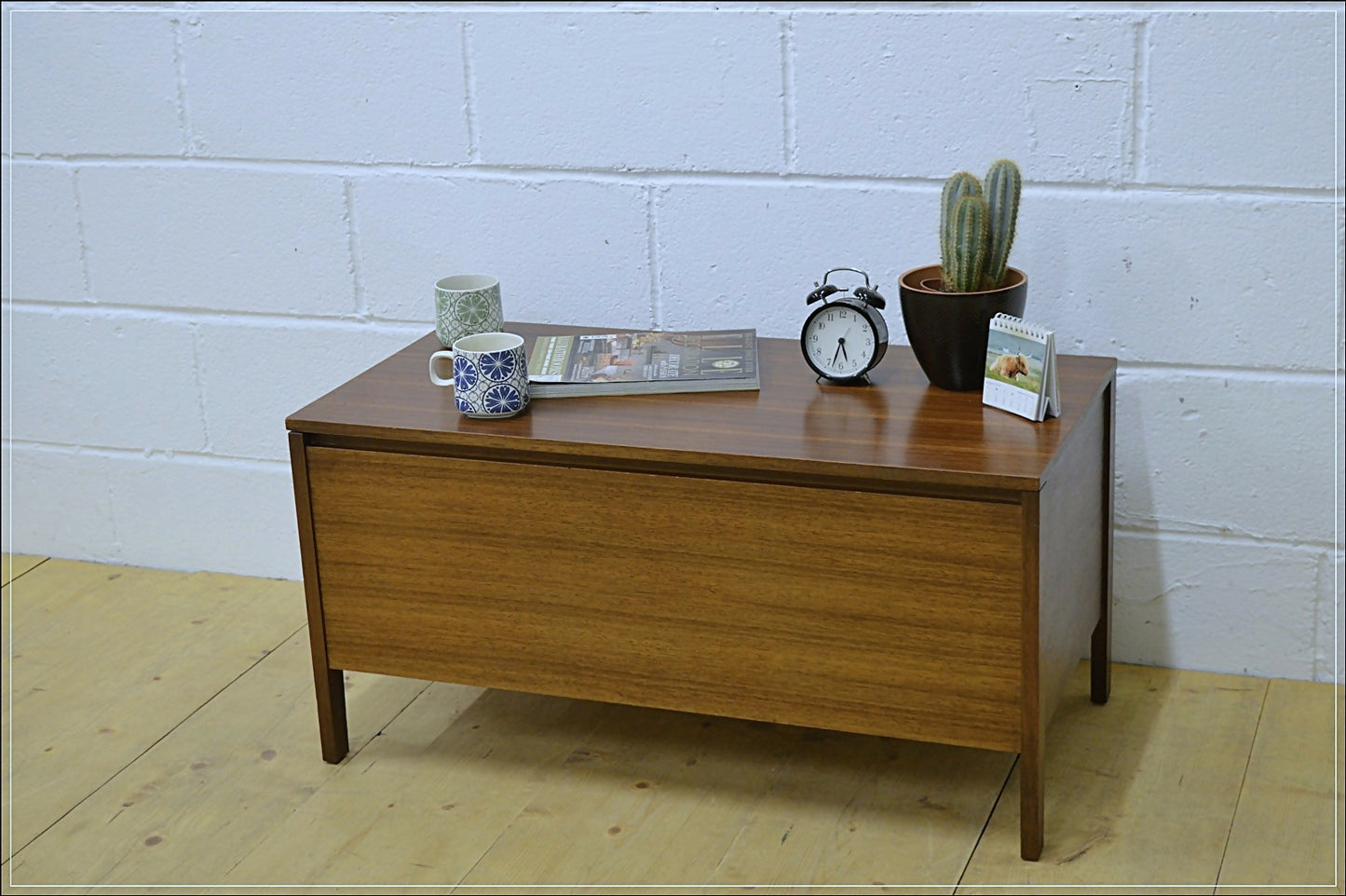 vintage blanket box Meredew coffee table teak tv stand danish design DEKIVERY