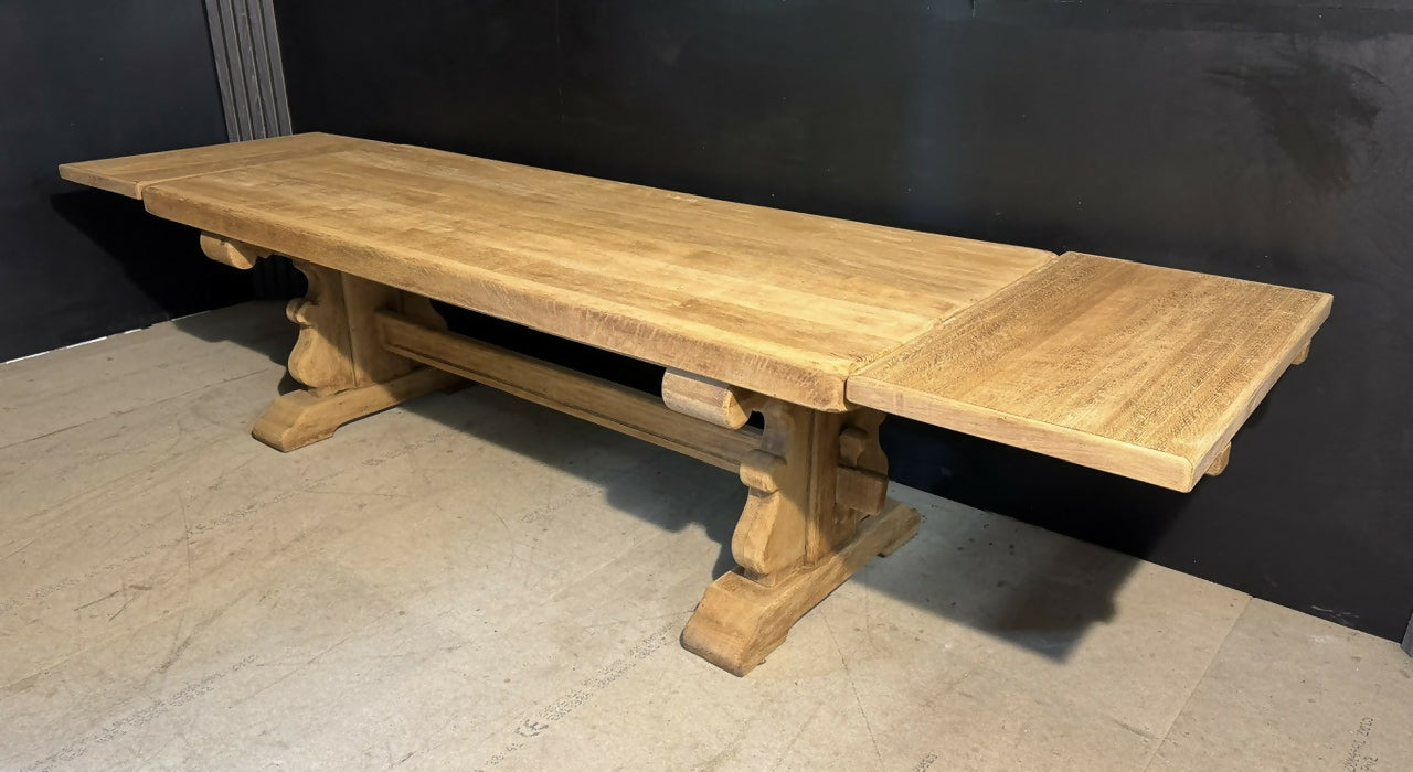 Large Extendable Bleached Oak Farmhouse Dining Table