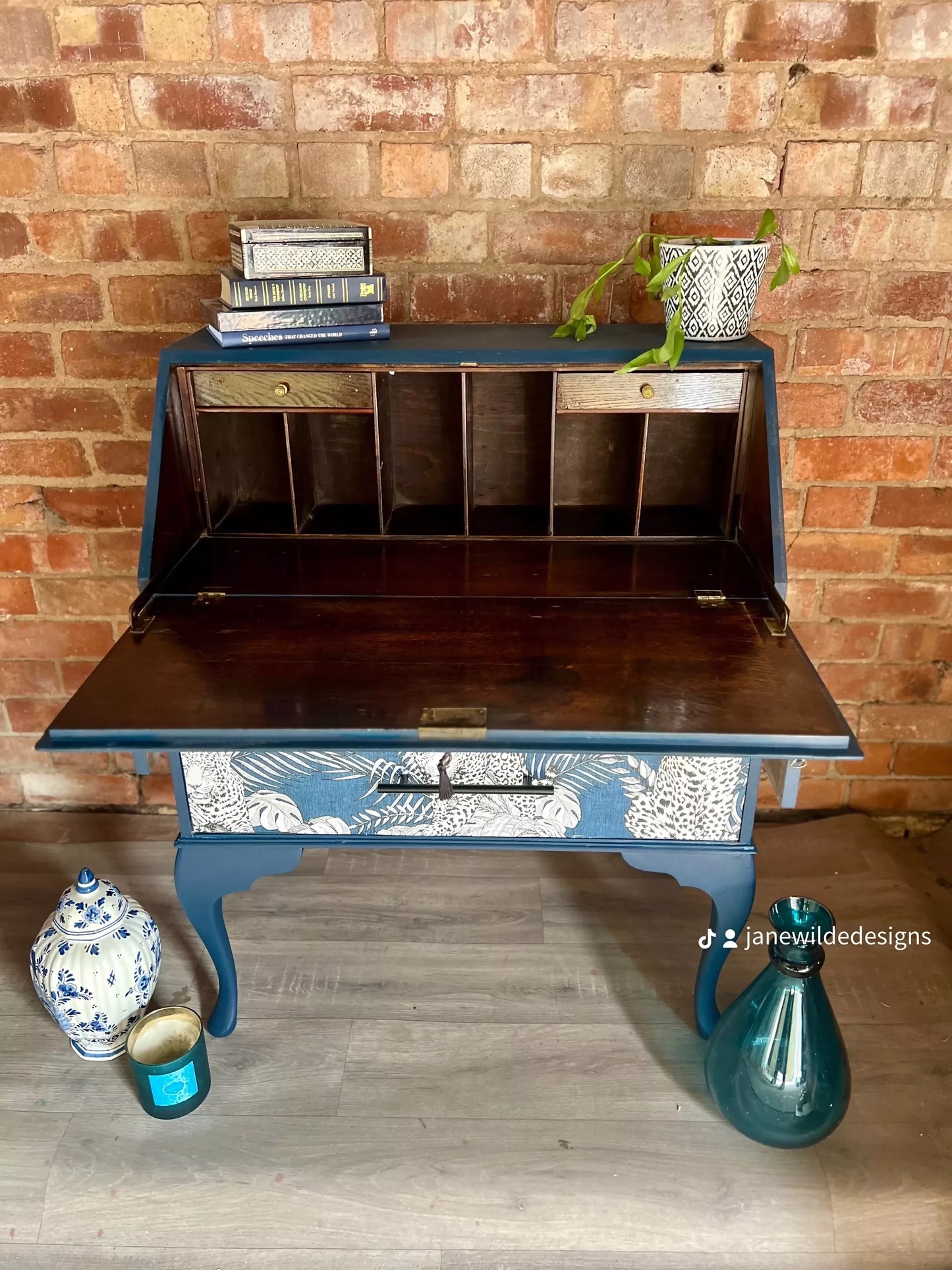 Blue bureau - writing desk