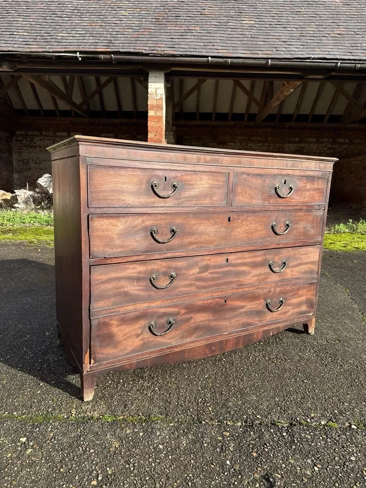 Vintage Georgian Mahogany Chest Of Drawers Complete With Large Linen Drawer