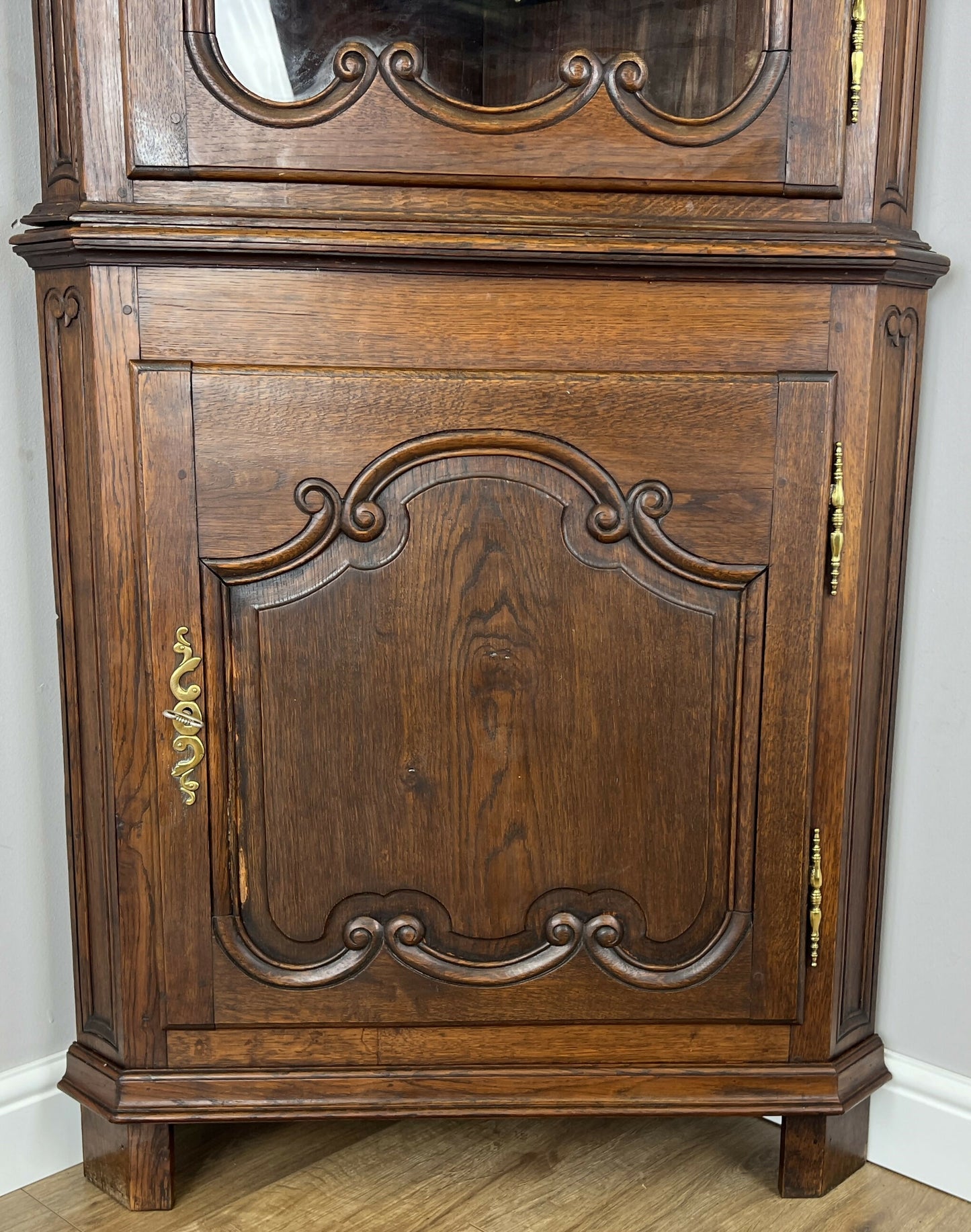 Bookcase Vintage French Style Oak Display Cabinet Carved Sideboard LOT 6262