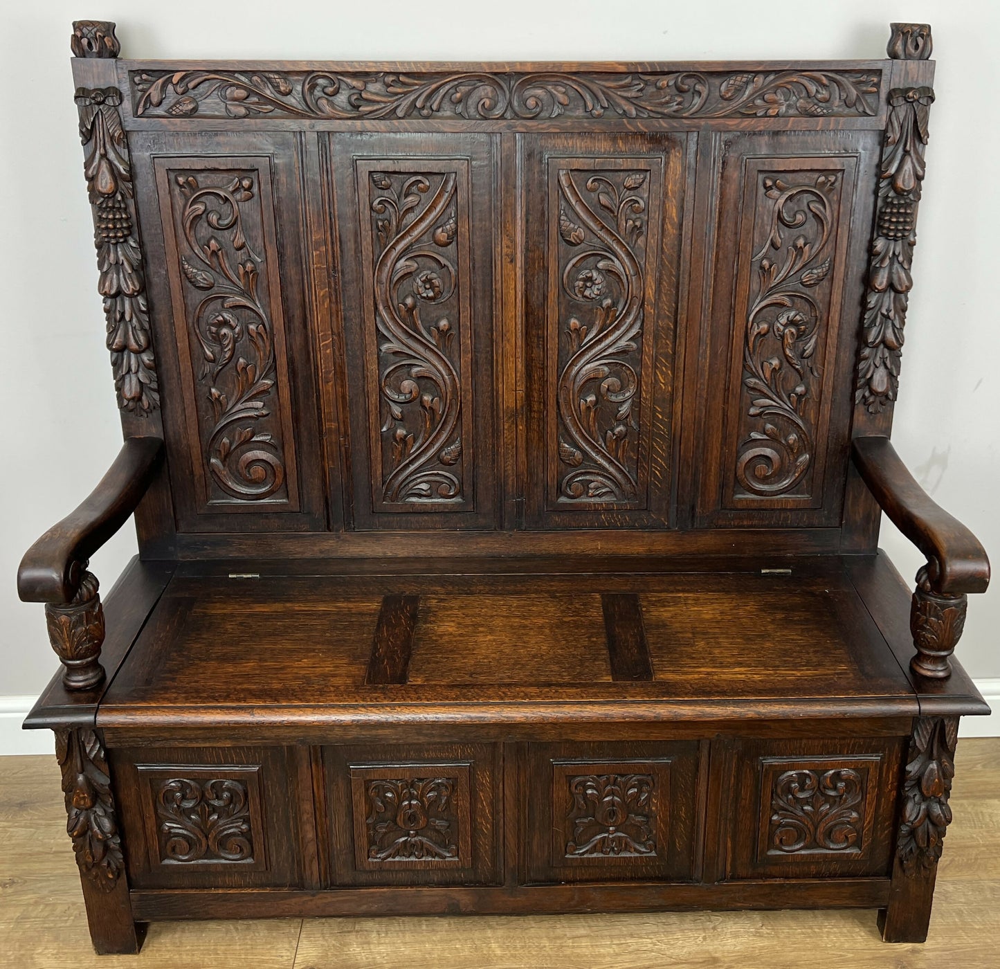 Monks Bench Antique French Style Oak Storage Hall Seat Coffee Bench LOT 6298