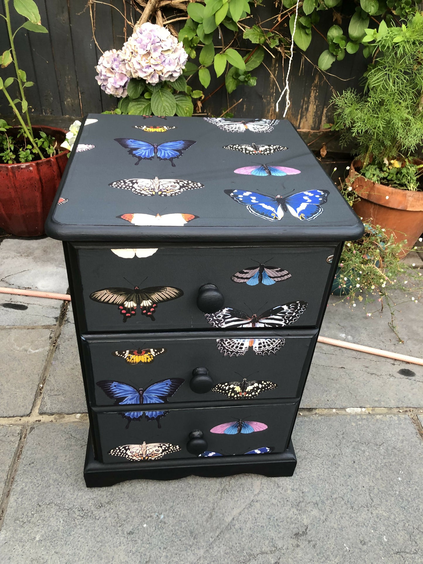 Bedside cabinet