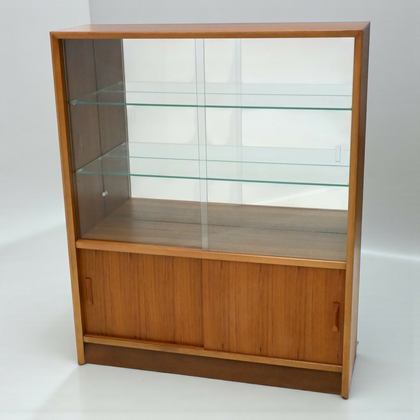 1950s-60s Gibbs Teak Display Cabinet & Cupboard Sliding Doors FREE UK Delivery*. SBR10941/1509E