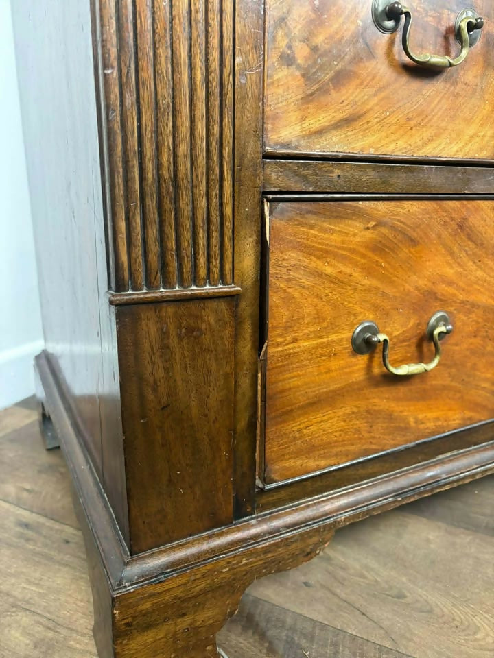 Victorian Mahogany Chest of Drawers