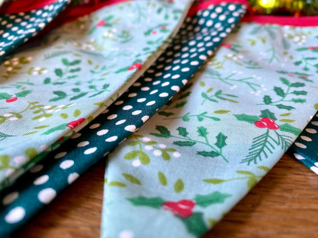 Handmade Christmas Bunting (Holly & Mistletoe)