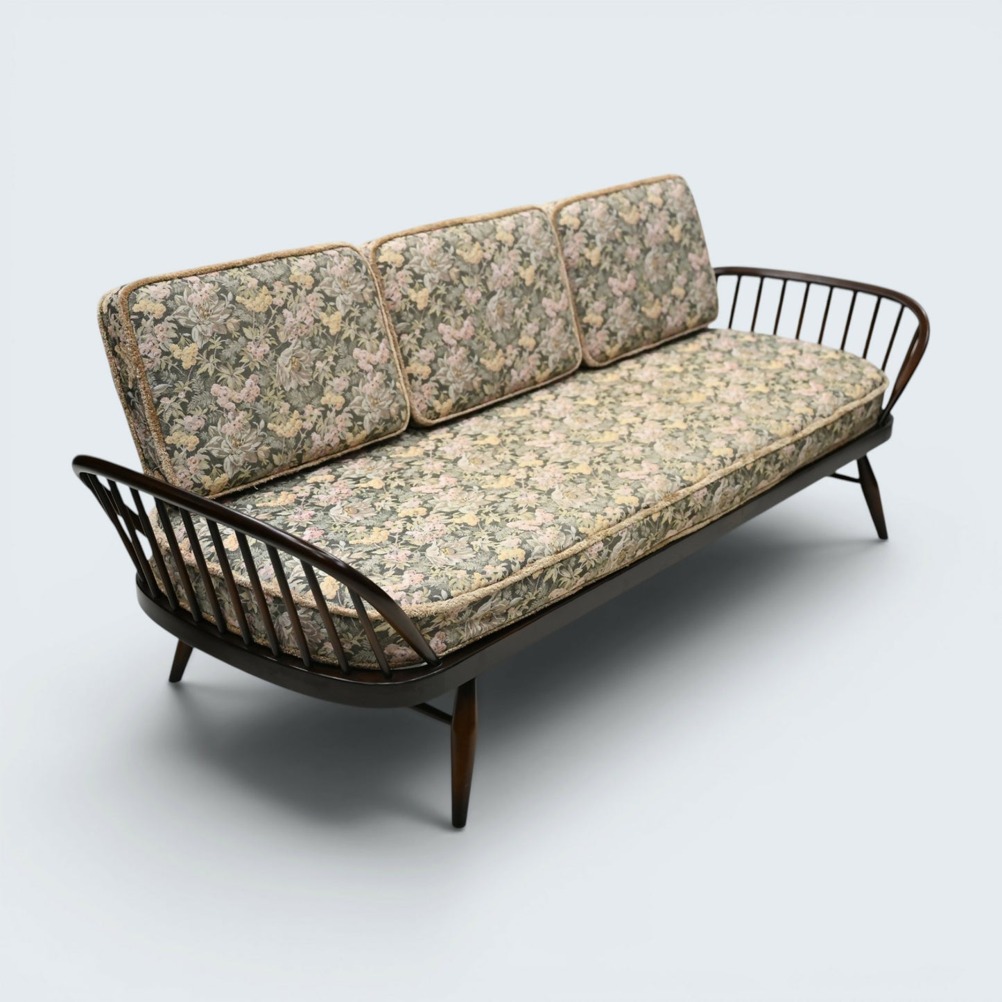 Ercol Studio Couch Day Bed Traditional Dark Finish Model 355 FREE UK Delivery