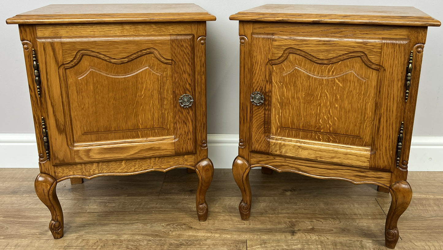 Pair of Bedside Tables Vintage French Louis Oak Nightstands Cabinets LOT 6295
