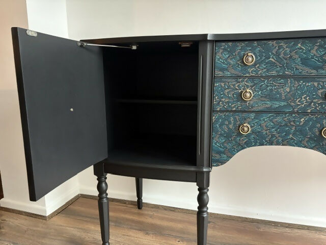 Stunning Hand-Finished Vintage Sideboard / Console