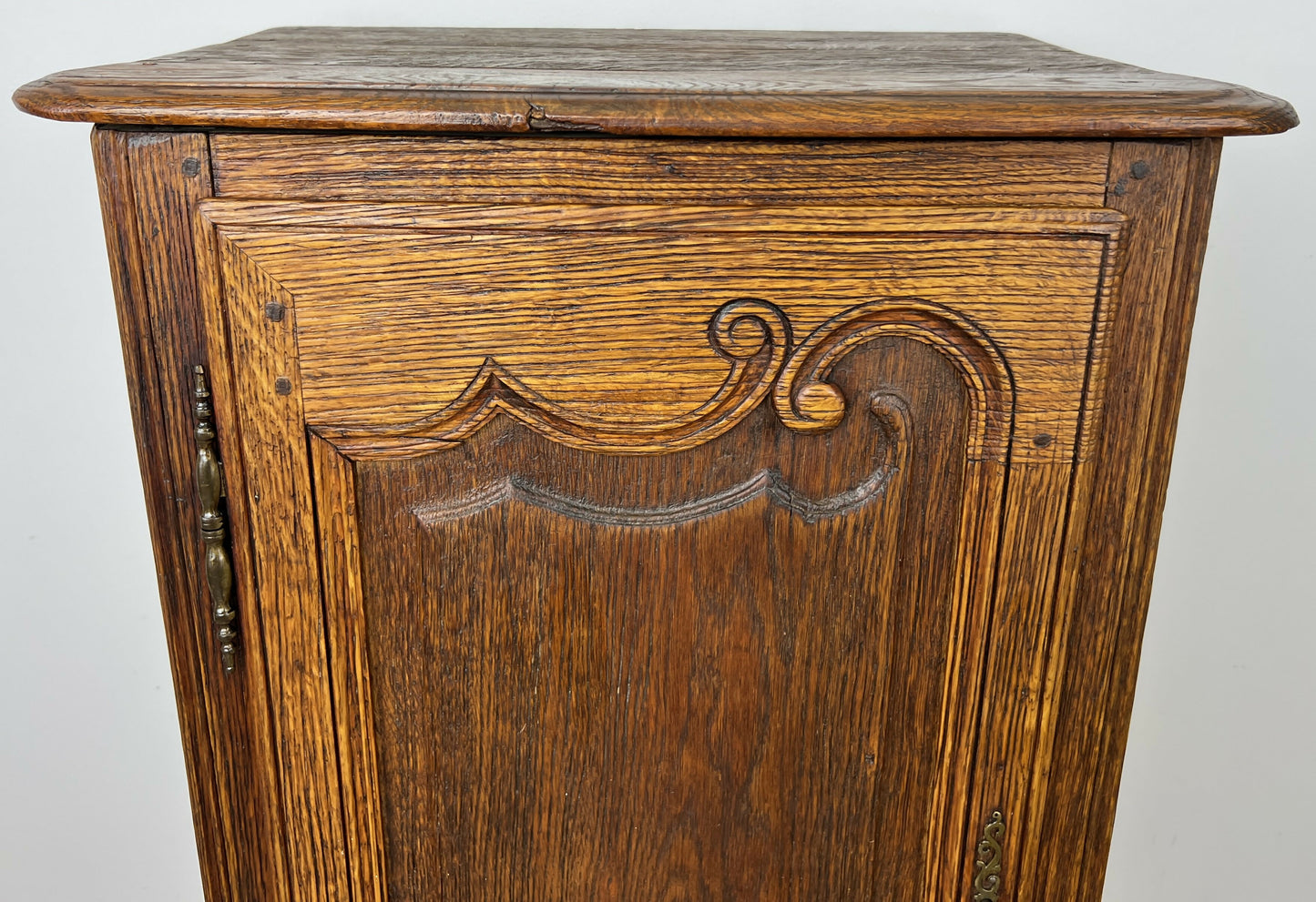 Cabinet Antique French Style Oak Sideboard with Carved Cupboard LOT 6255