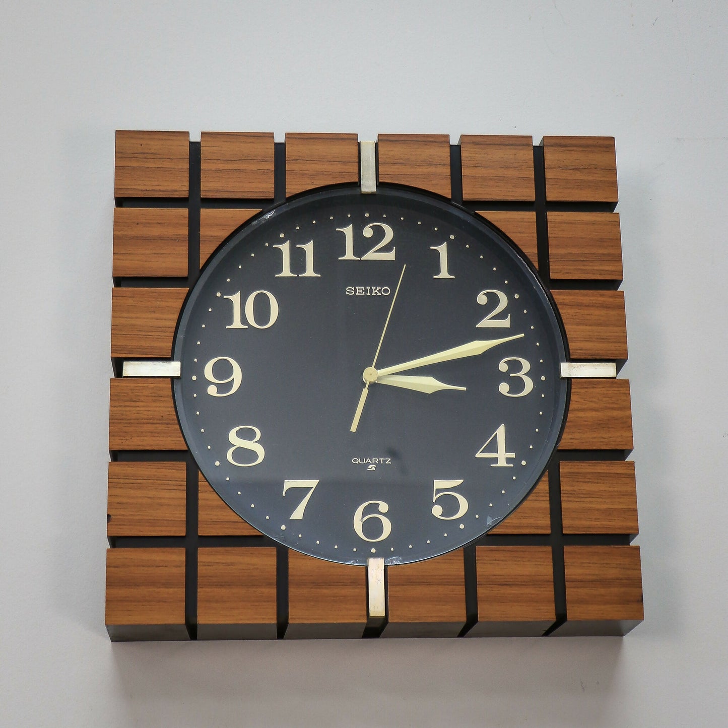 Wall Clock Mid Century Retro Waffle Style. Wood Effect Quartz Clock