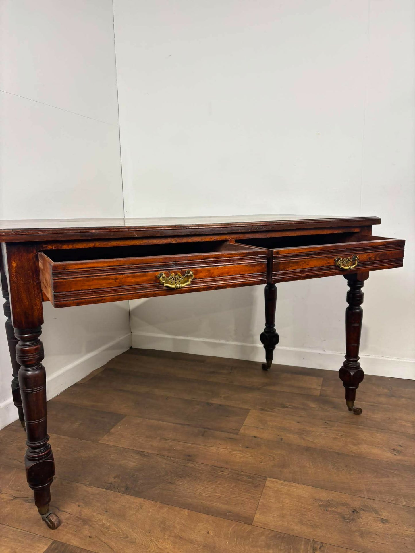 Edwardian Red Walnut Ladies Writing Table