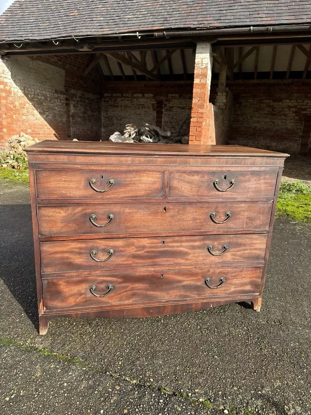 Vintage Georgian Mahogany Chest Of Drawers Complete With Large Linen Drawer