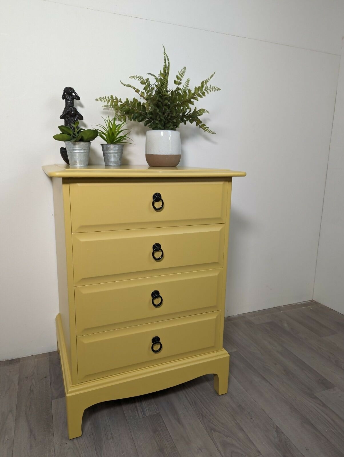 Profesionally Sprayed 2 X yellow Stag Minstrel 4 Drawer Bedside Tables (pair)