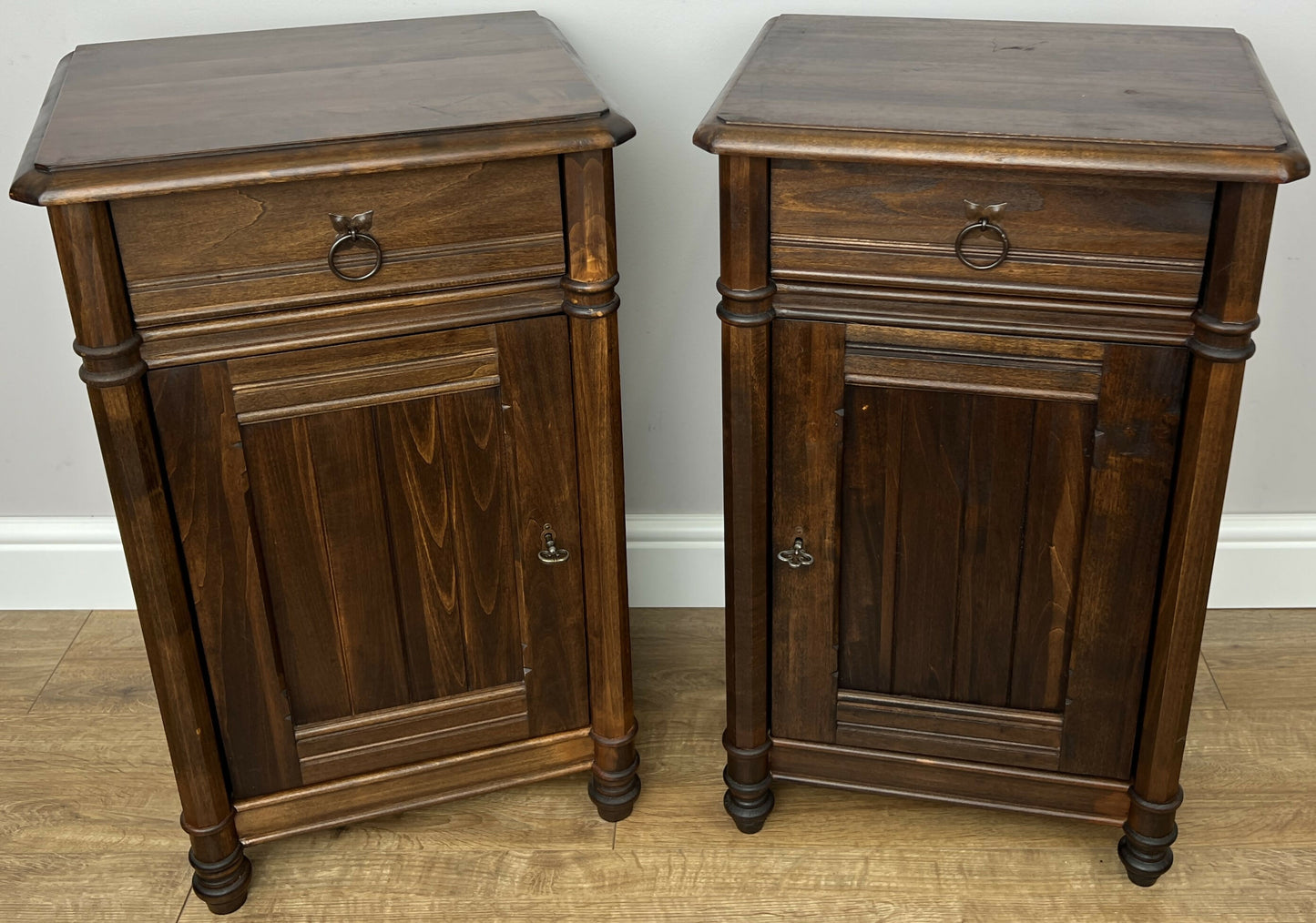 Pair of Bedside Tables Vintage French Style Nightstands Carved Cabinets LOT 6222