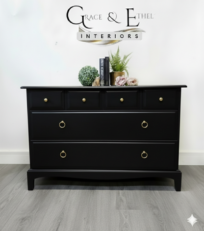 Stag minstrel chest of drawers in black