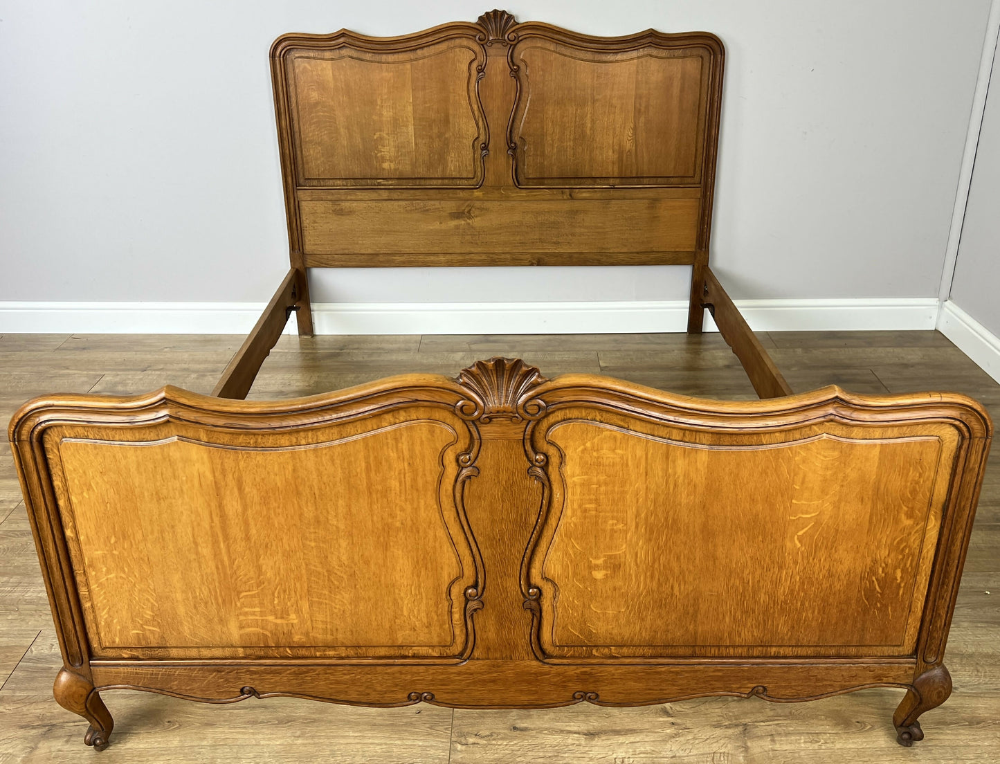 Bed Vintage French Louis XVI Oak Double Bed Frame Carved Headboard LOT 6373