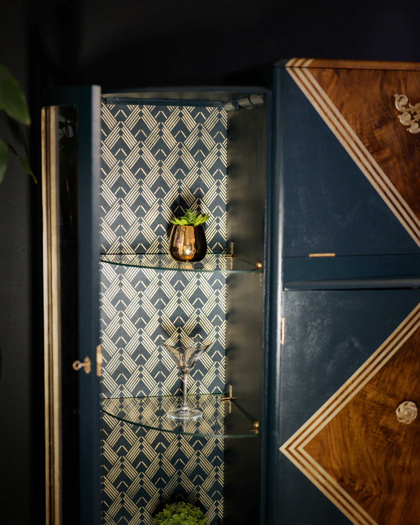 Art deco Cocktail Cabinet/ Drinks Cabinet/ Gin Cabinet