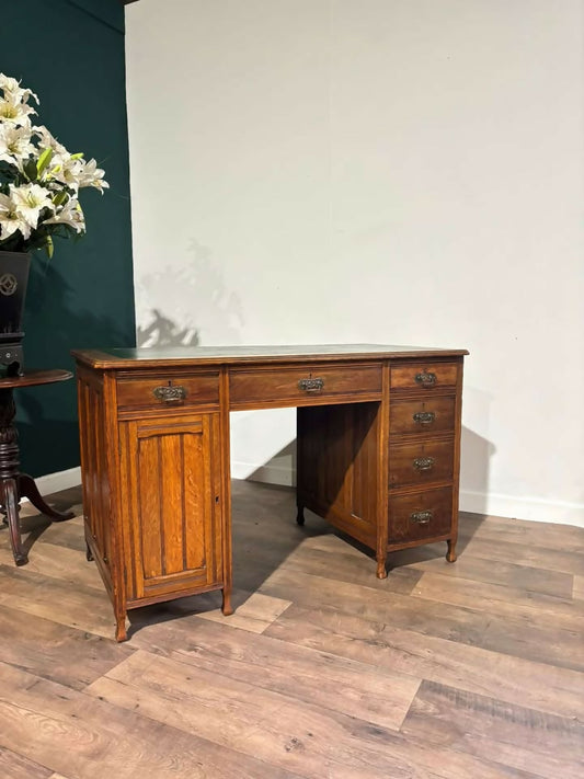 Victorian Oak Twin Pedestal Desk8