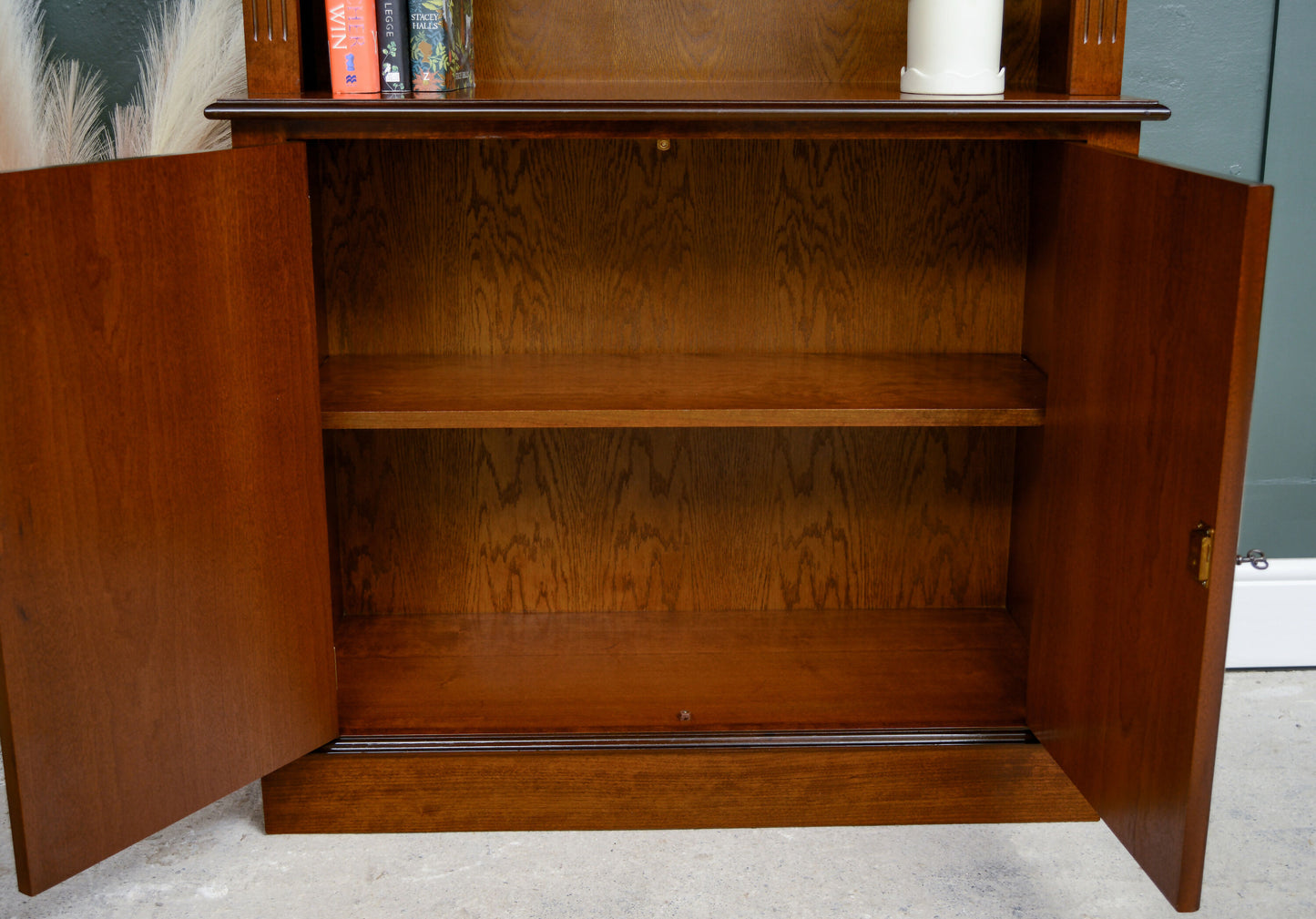 Georgian Style Open Fronted Bookcase Display Cabinet - Mahogany
