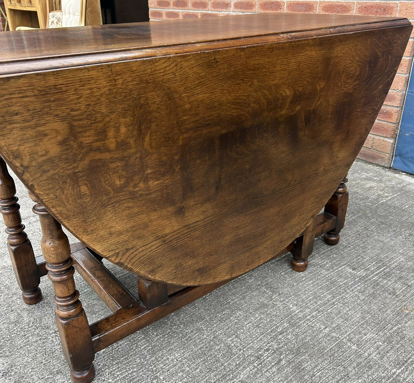 Titchmarsh & Goodwin Antique Style Oak Dropleaf Gateleg Dining Table Rl 42
