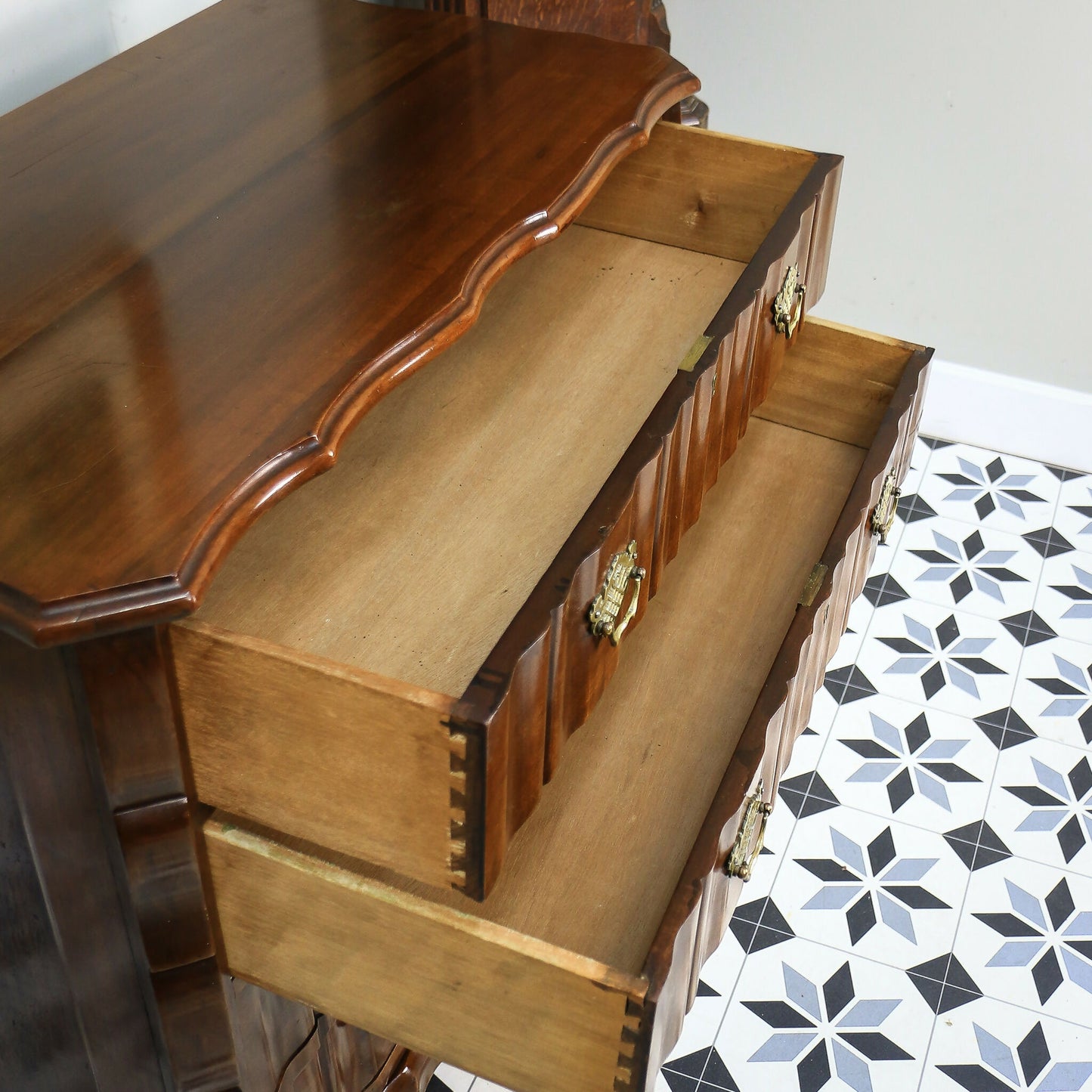 Serpentine Chest of Drawers Dutch Colonial Style South African Stinkwood Chest.