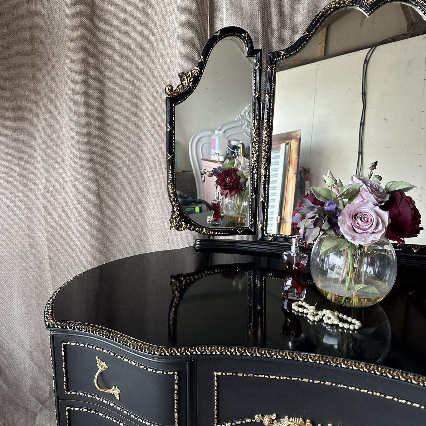 High Gloss Dressing Table Black and Gold Olympus Dressing Table
