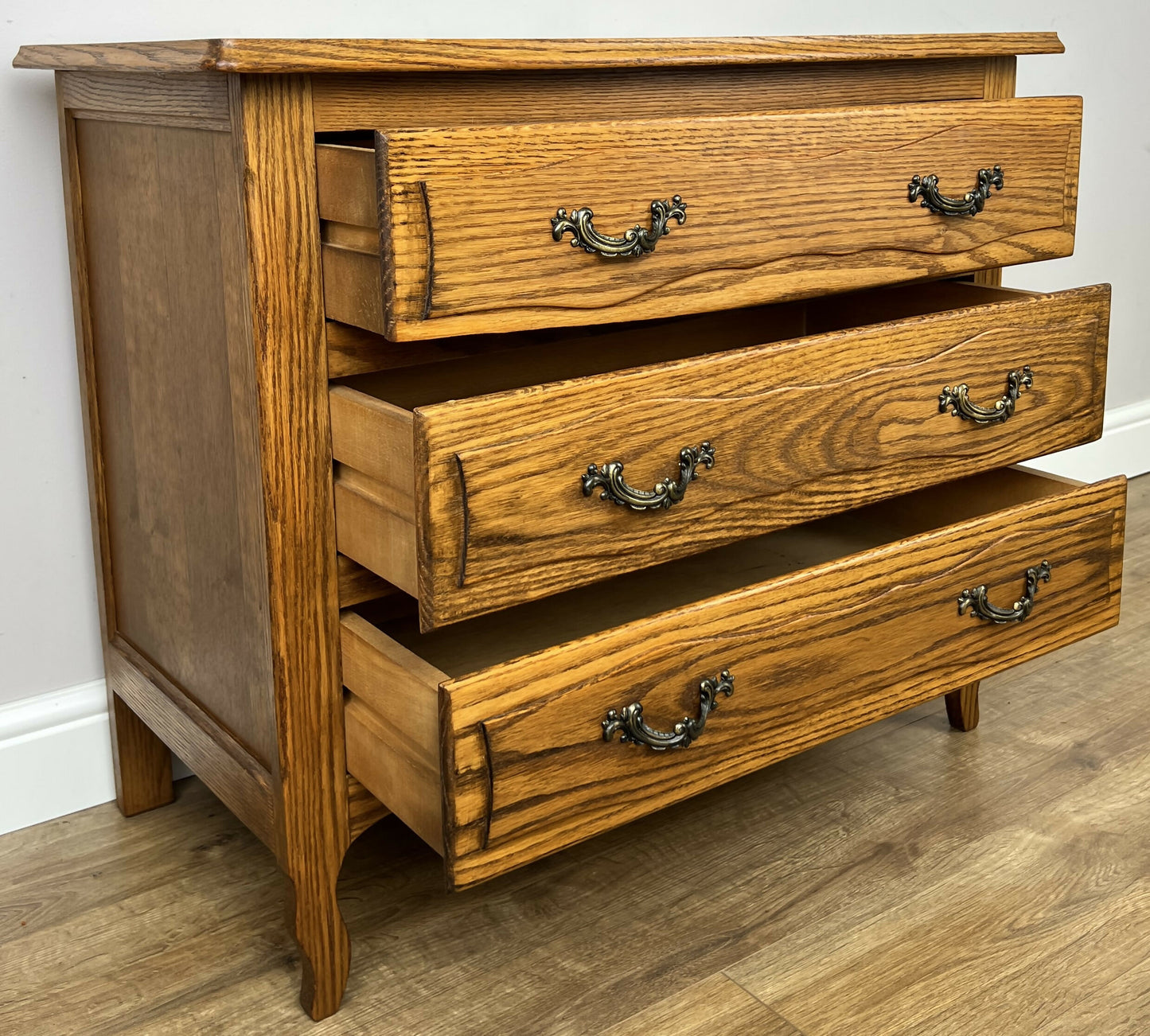 Chest of Drawers Vintage French Louis Oak 3 Drawers Carved Cabinet LOT 6256
