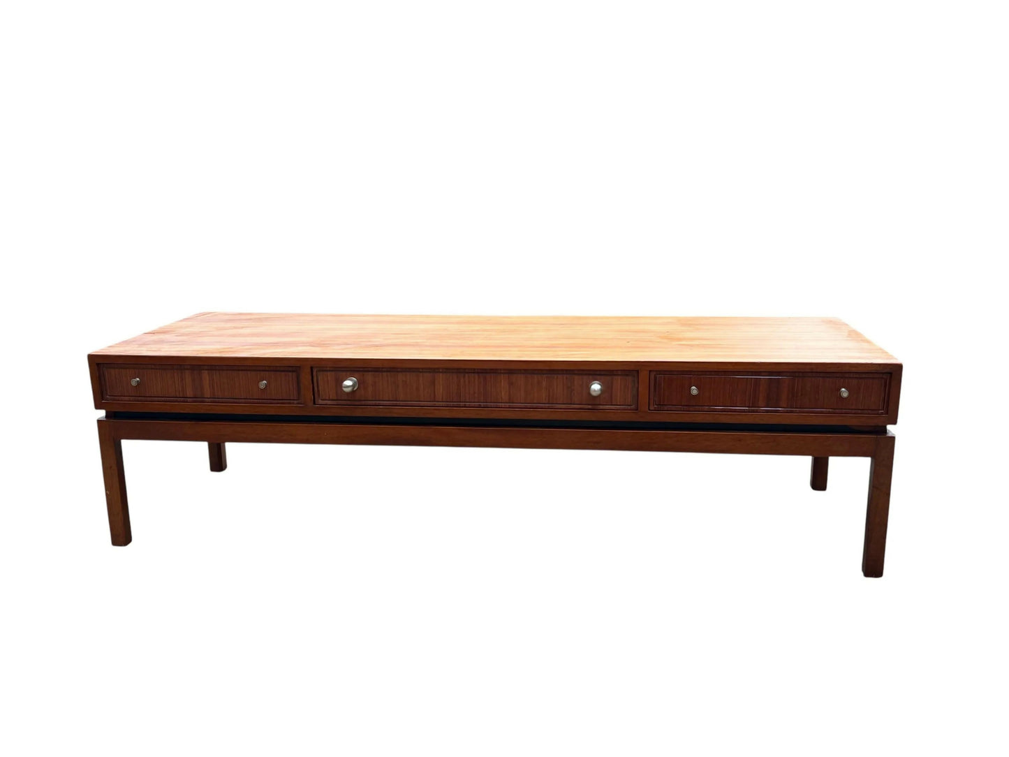 Mid-century long console coffee table by the renowned British makers Greaves and Thomas.