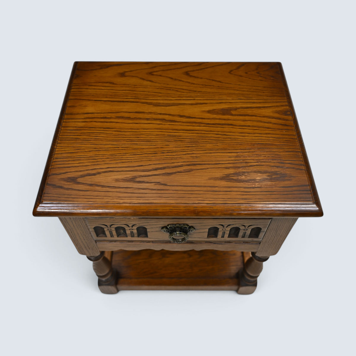 Old Charm Oak Lamp/Bedside Table Light Oak Finish Model 2325 FREE UK Delivery*