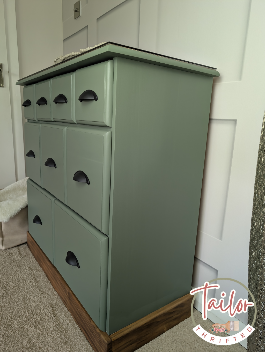 9-drawer Captain's Chest / Chest of Drawers