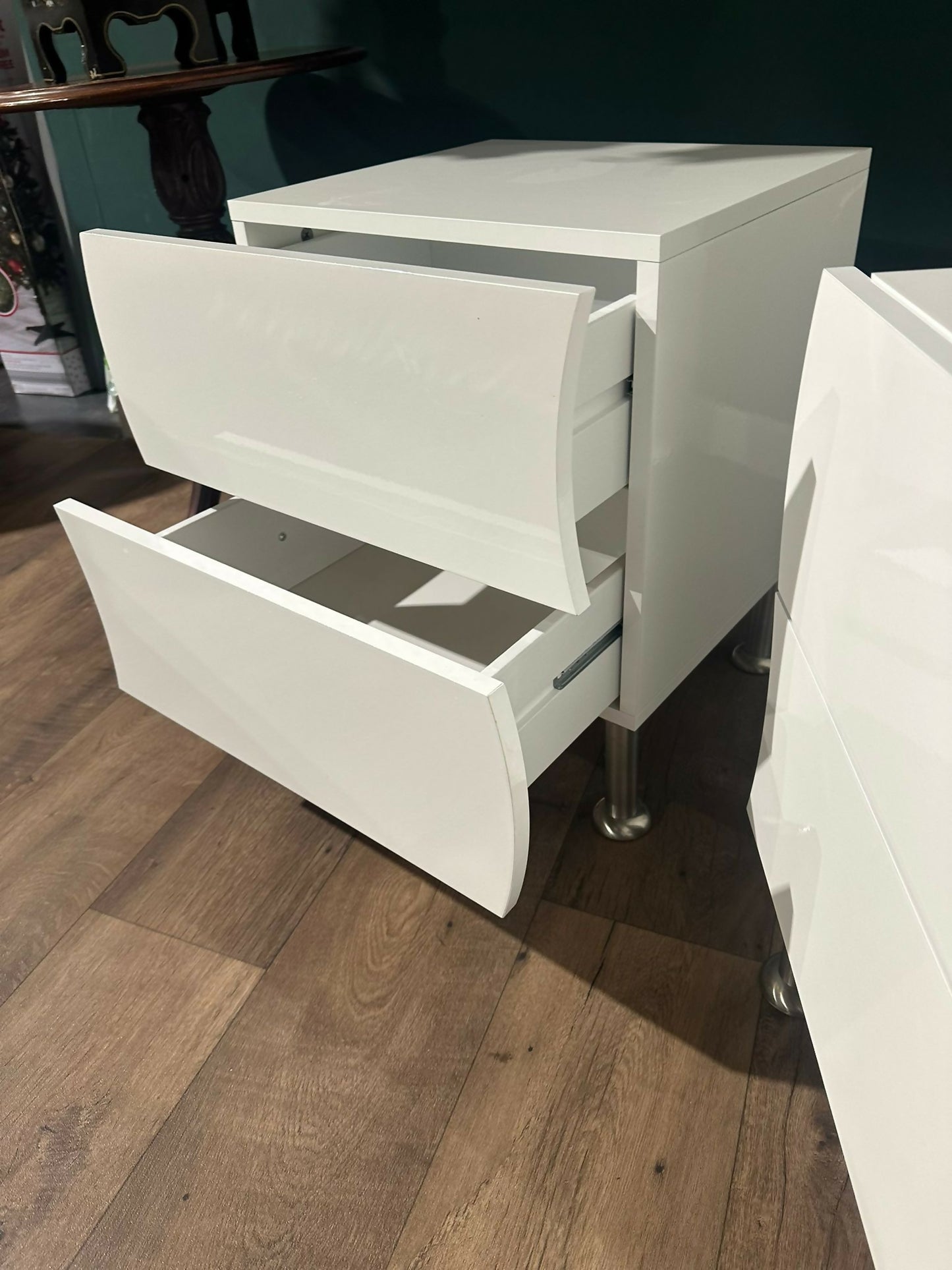 Contemporary Pair Of White Irregular Shaped Bed Side Cabinets7