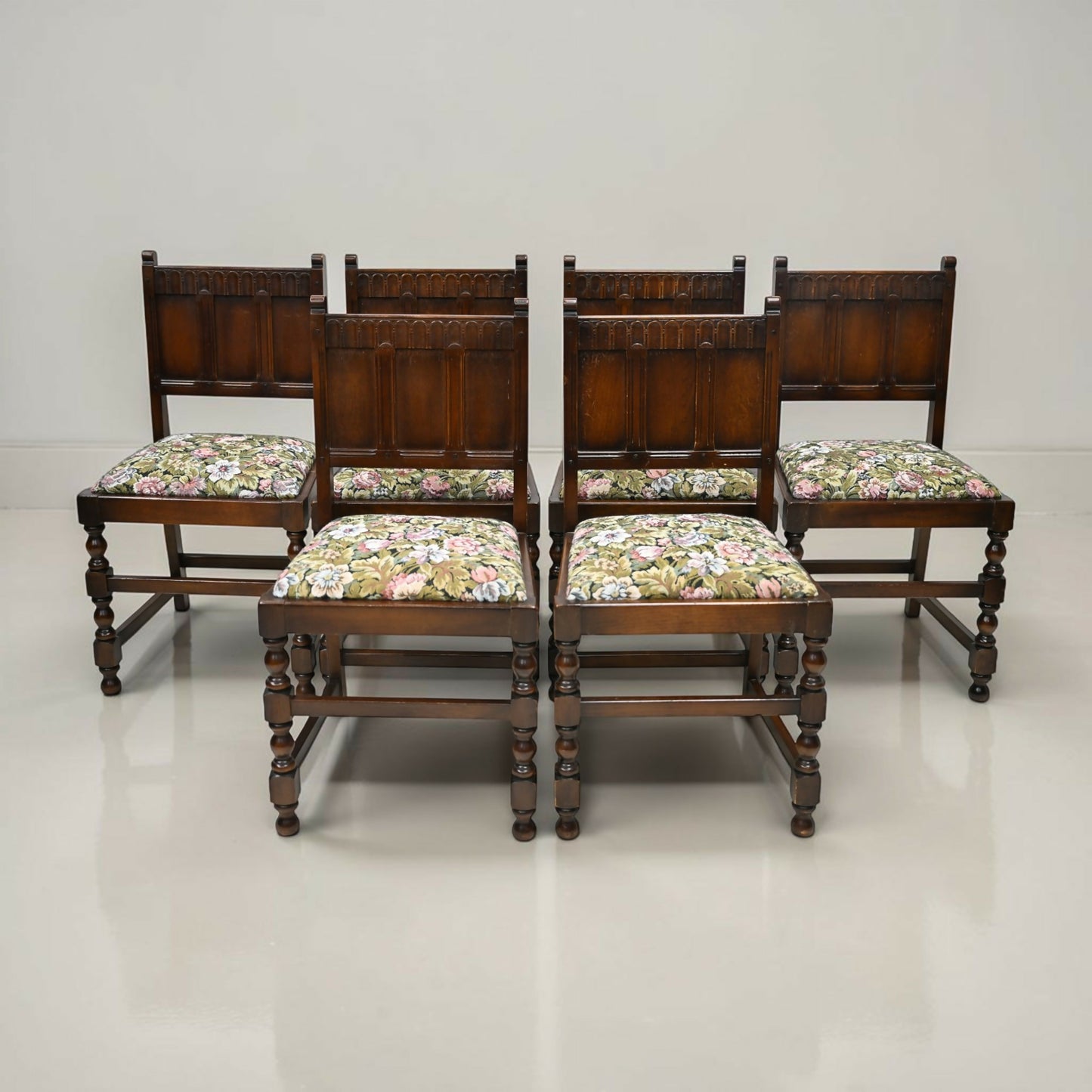 6 Old Charm Style Dining Chairs Upholstered Drop On Tudor Seats FREE UK Delivery