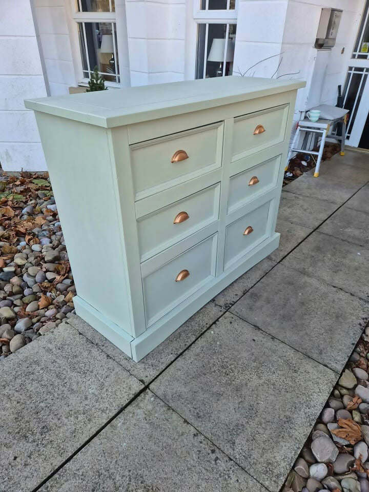 Gorgeous Double fronted chest of drawers
