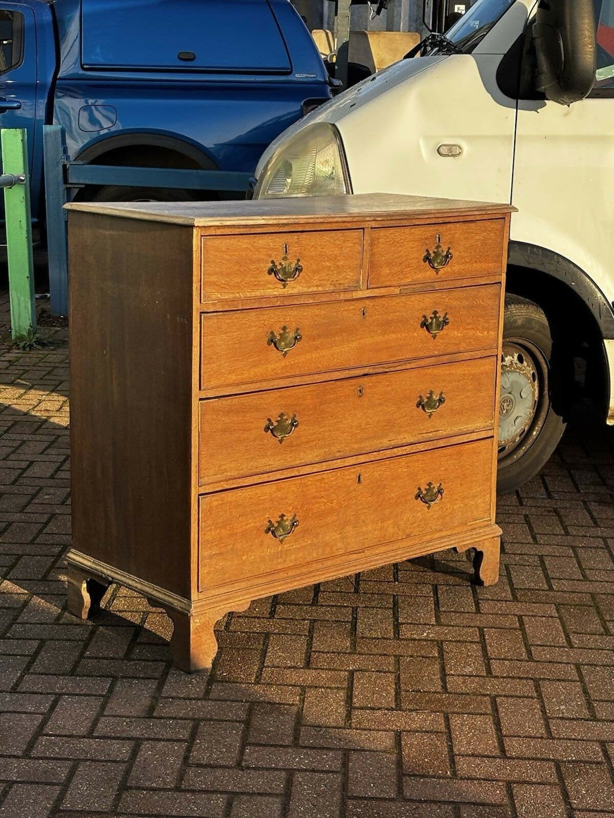 Vintage Georgian Light Oak Chest Of Drawers.