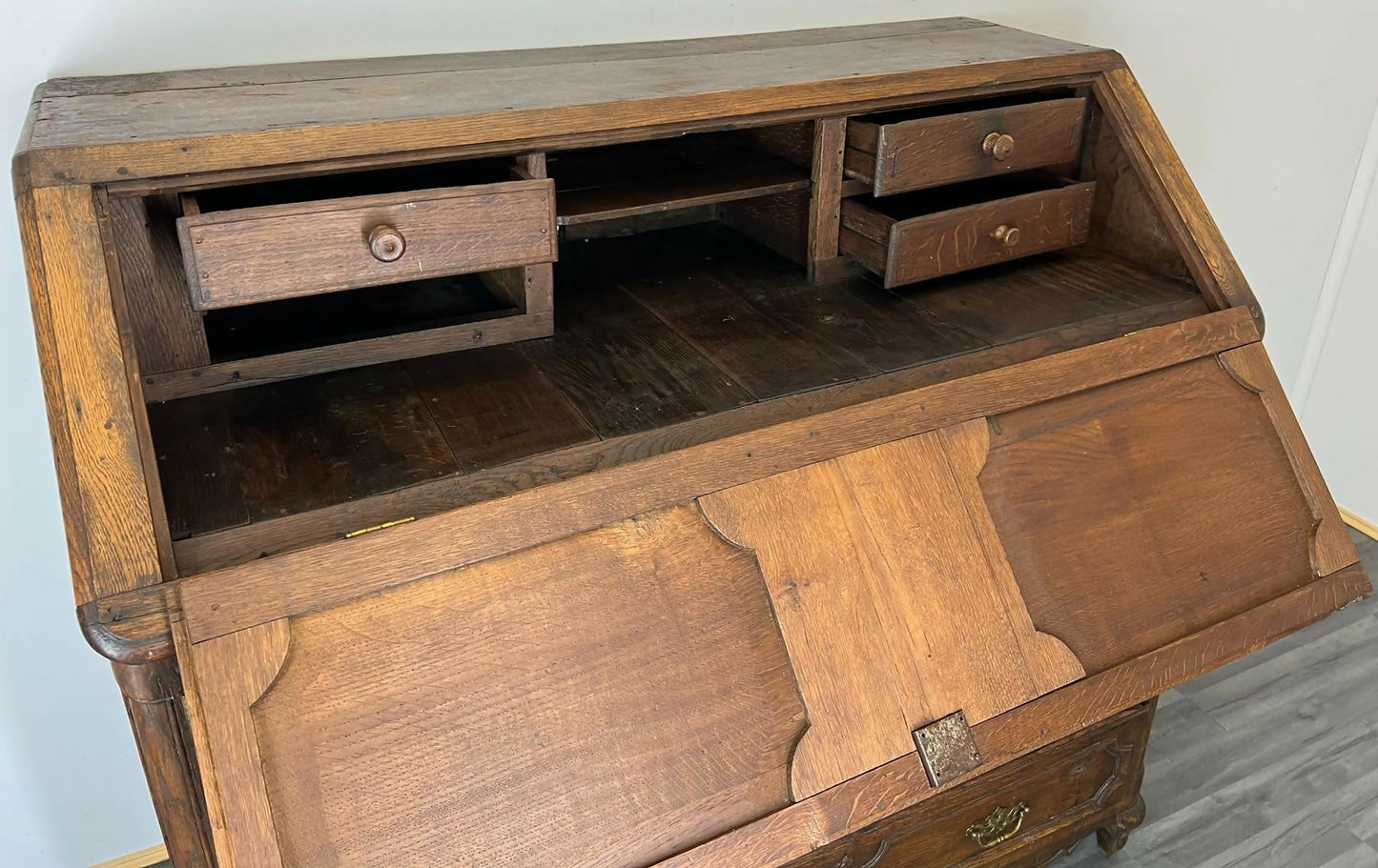 Chest of Drawers Vintage French Oak 3 Drawers Bureau Desk Cabinet LOT 2169