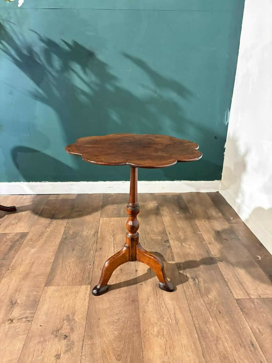 Georgian Mahogany Petal Top Pedestal Tripod Tablezx