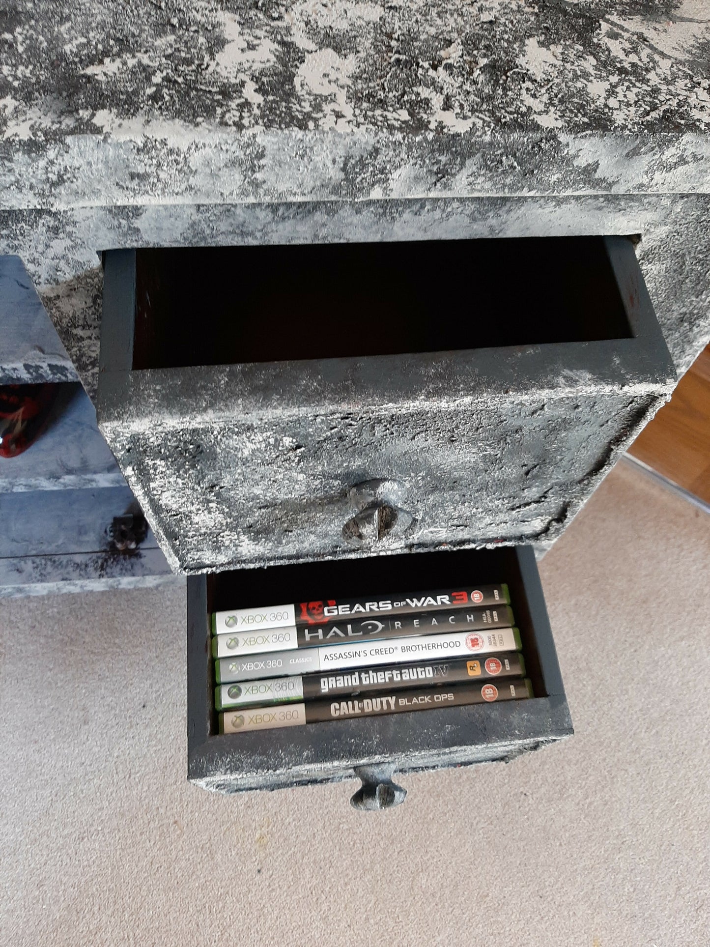 ‘Gears of War’ Entertainment Centre