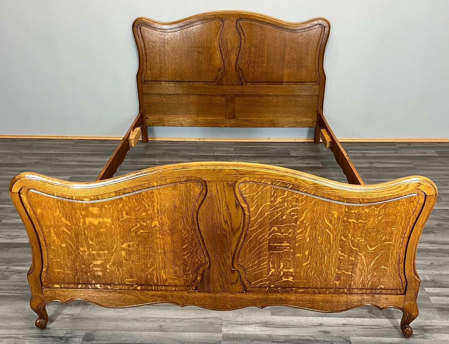 Bed Vintage French Louis XVI Oak Double Bed Frame Carved Headboard LOT 3699