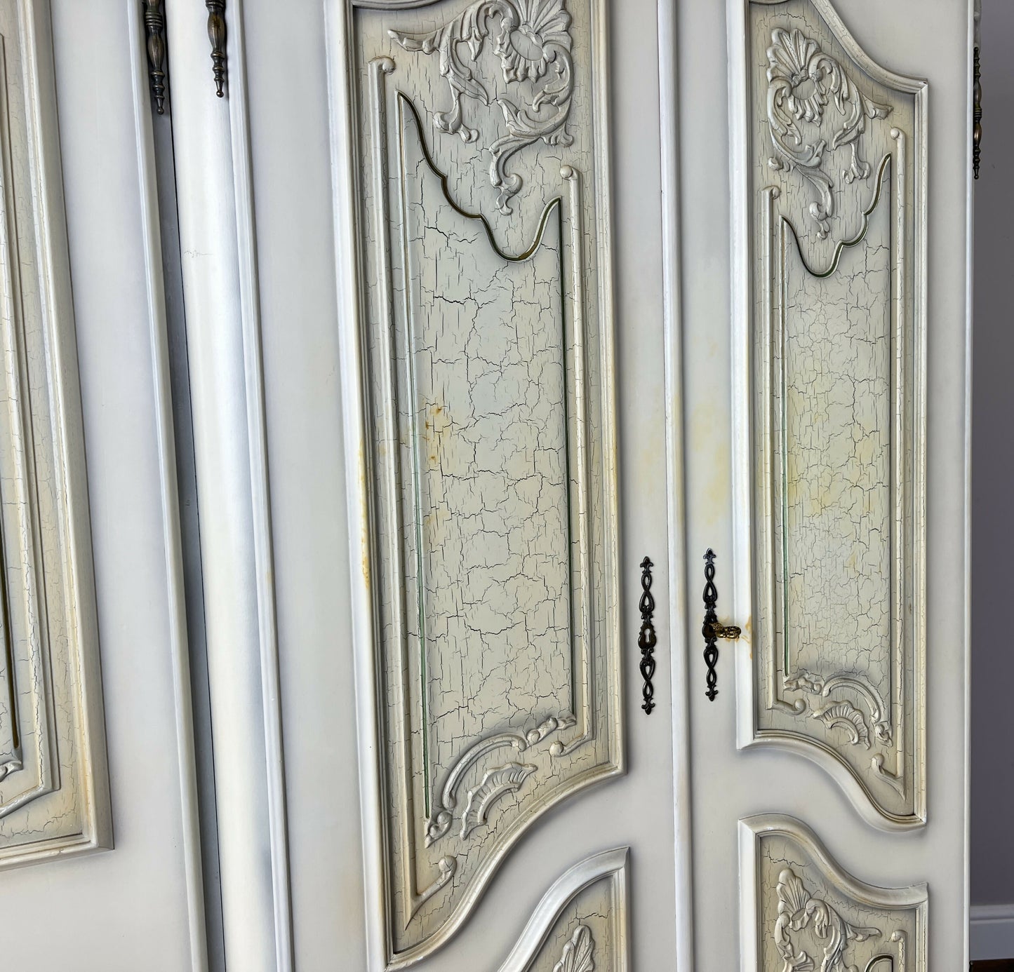 Wardrobe Vintage French Shabby Chic Five Door Carved Armoire Cabinet LOT 6121