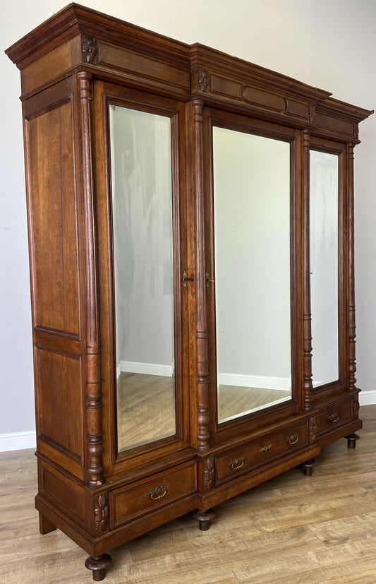 Wardrobe Antique French Style Oak Three Door Carved Mirrored Armoire LOT 6231