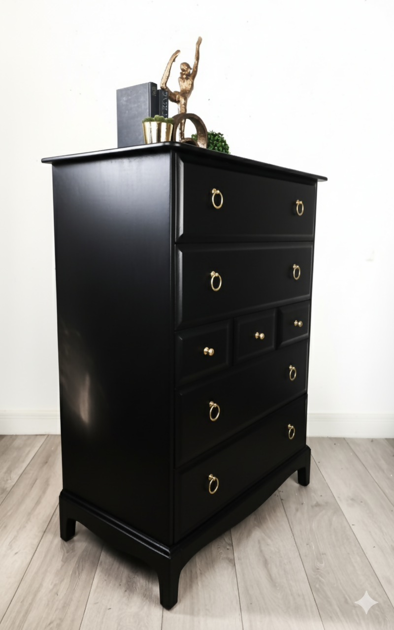 Stag minstrel tallboy chest of drawers