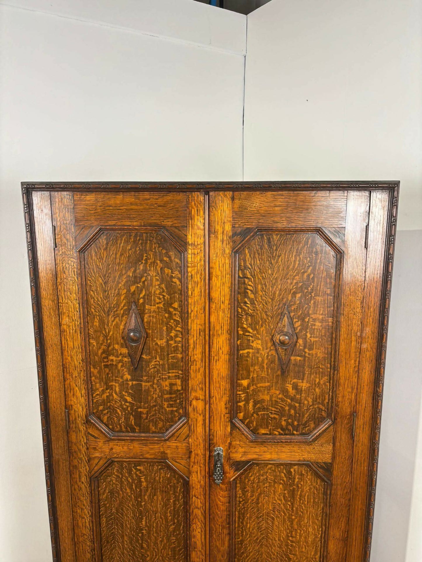 Early 20th Century Oak Freestanding Corner Cupboard