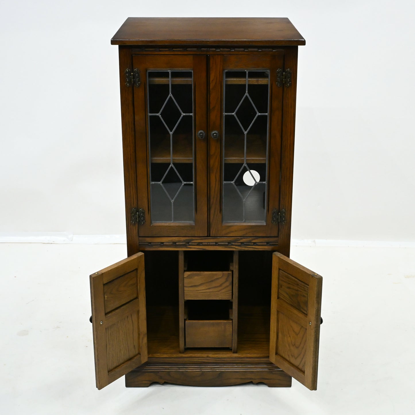 Old Charm Hi Fi/Record Cabinet 2 Adjustable Shelves Light Oak FREE UK Delivery*. SBR10189/1203E