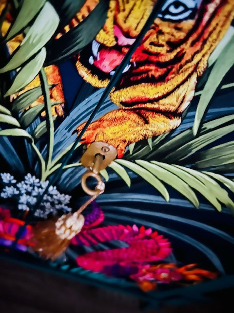 Oriental drinks cabinet